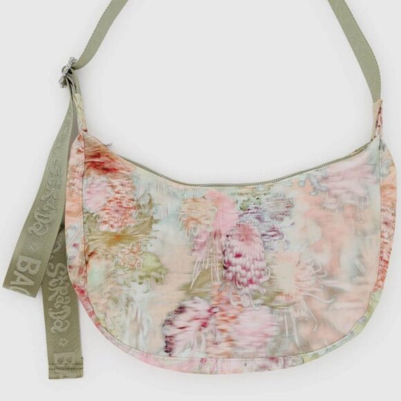 BAGGU X COLLINA STRADA MEDIUM NYLON CRESCENT BAG - CREAM CHRYSANTHEMUM - Picture 1 of 8